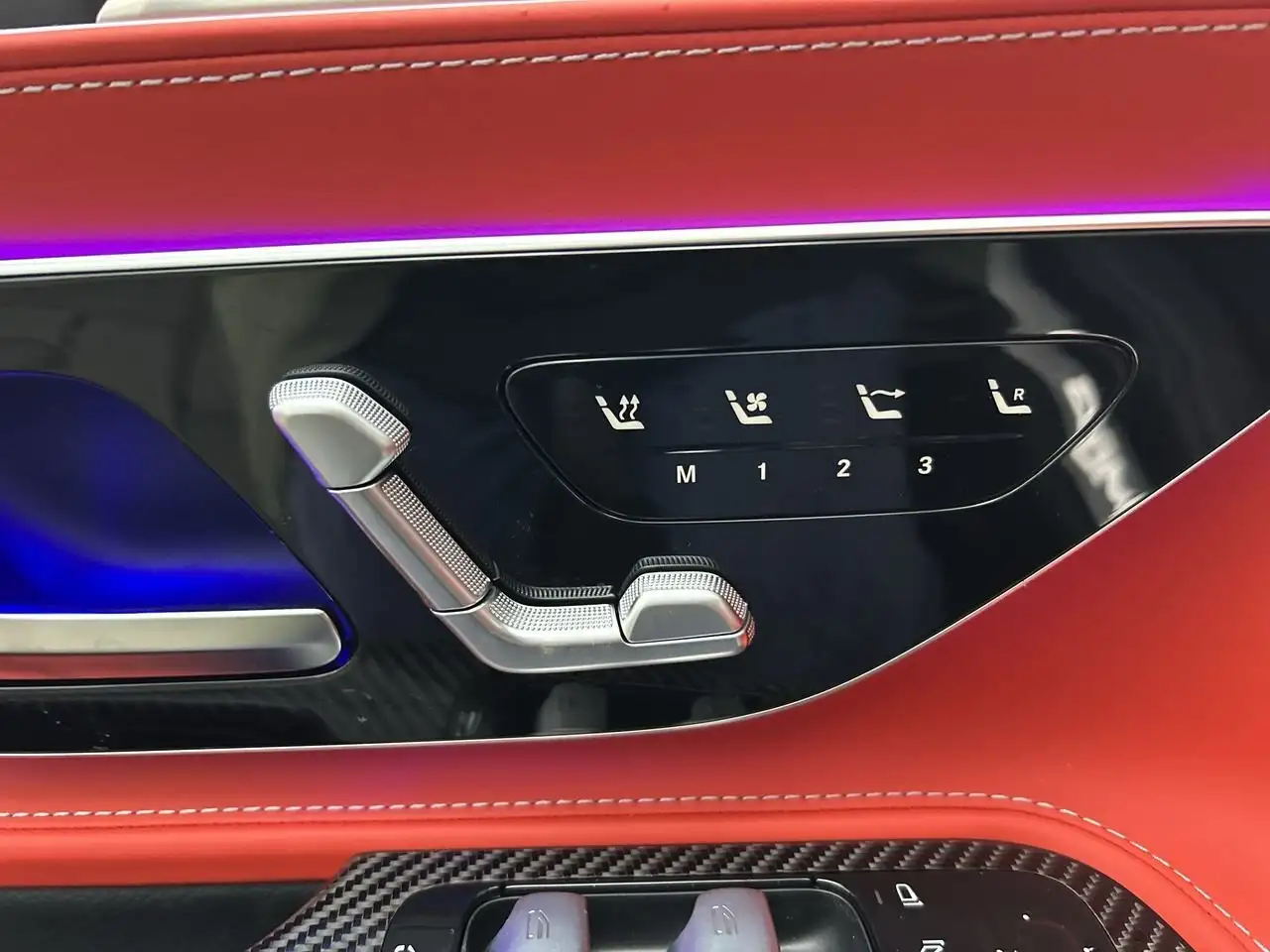 Mercedes-Benz SL снимка Mercedes-Benz SL