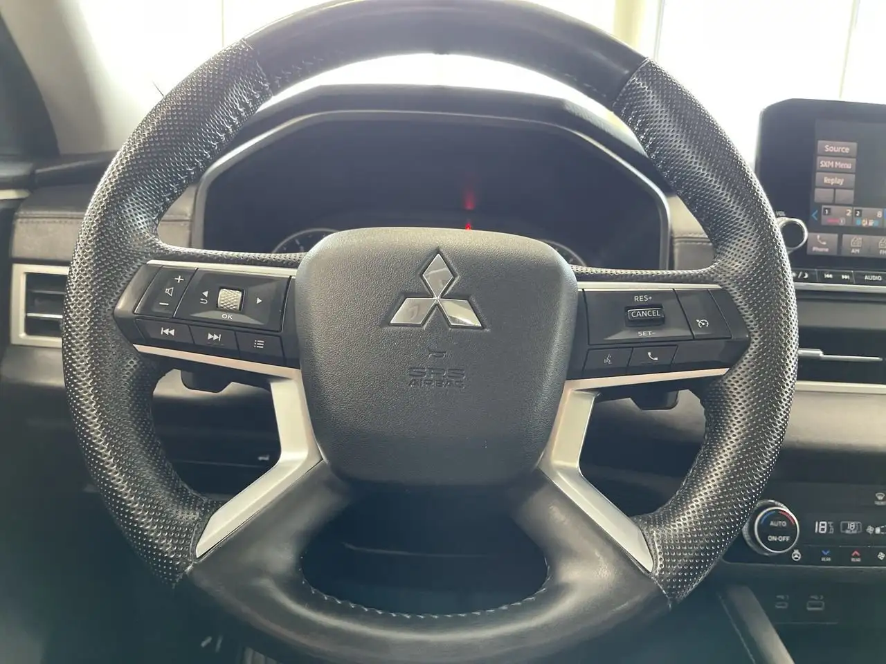 Mitsubishi Outlander fotografie Mitsubishi Outlander