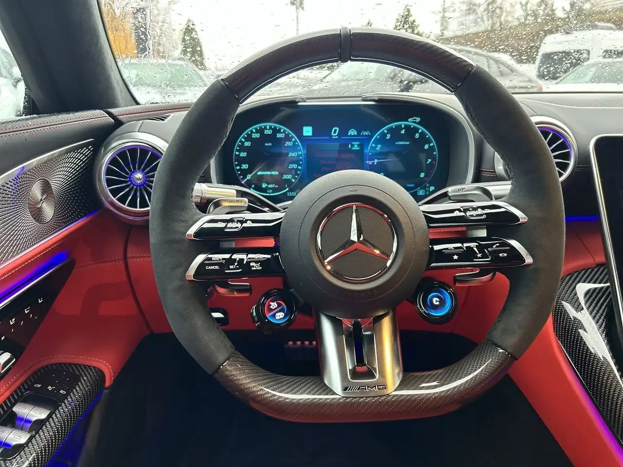 Mercedes-Benz SL снимка Mercedes-Benz SL