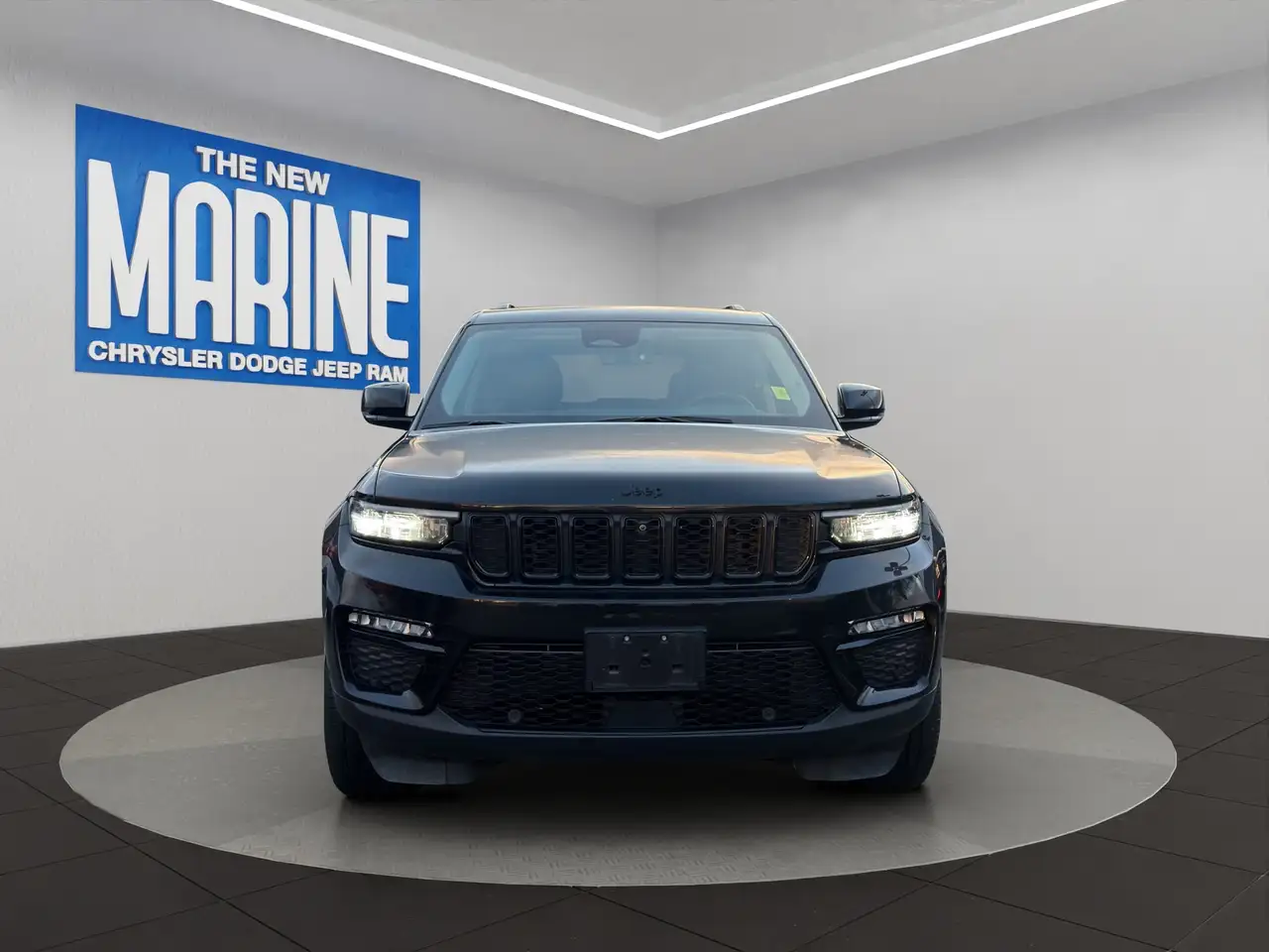 Jeep Grand Cherokee снимка Jeep Grand Cherokee