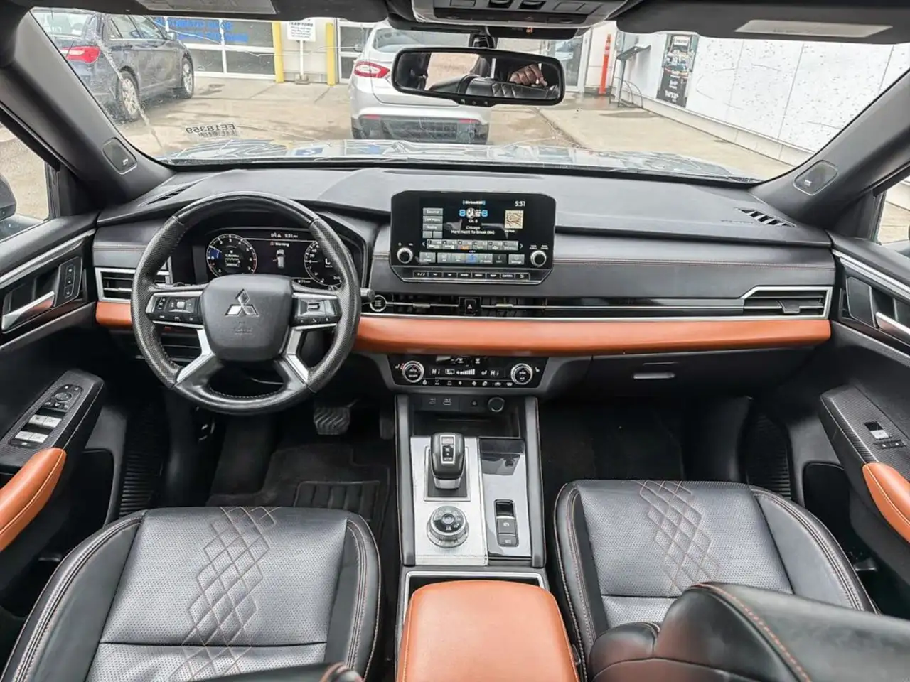 Mitsubishi Outlander снимка Mitsubishi Outlander