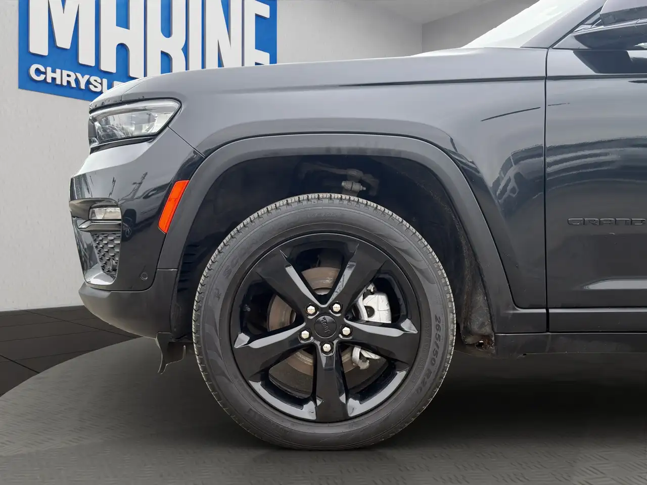 Jeep Grand Cherokee снимка Jeep Grand Cherokee