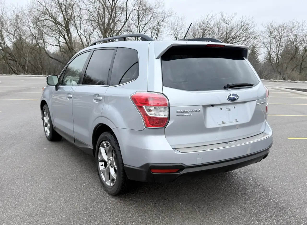 Subaru Forester снимка Subaru Forester