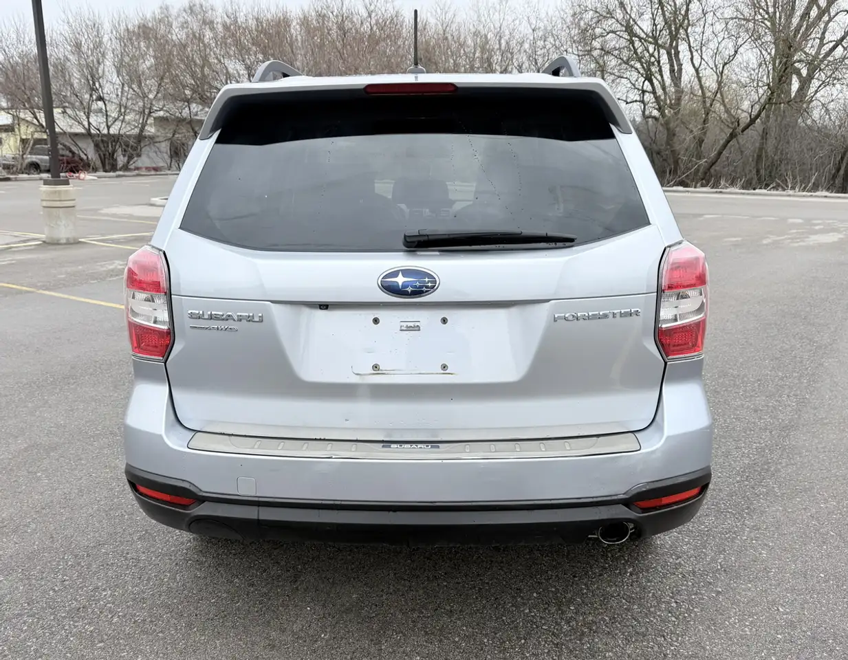 Subaru Forester снимка Subaru Forester