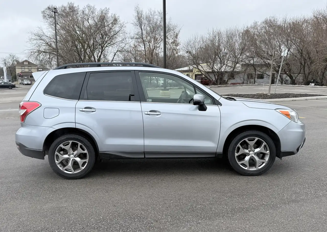 Subaru Forester снимка Subaru Forester