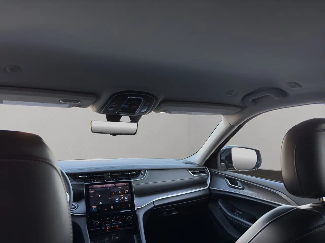Jeep Grand Cherokee снимка Jeep Grand Cherokee