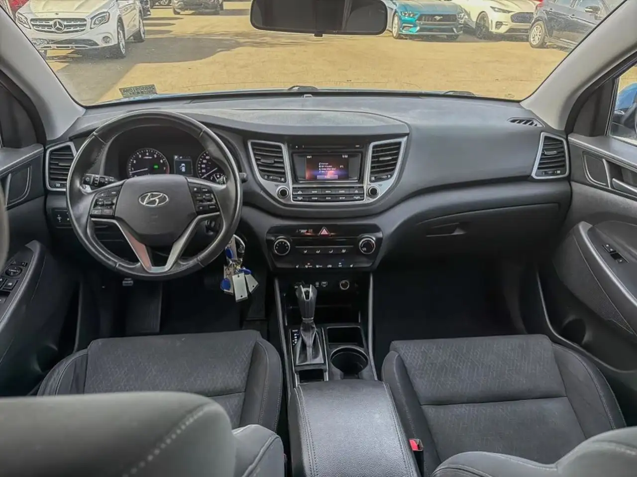 Hyundai TUCSON снимка Hyundai TUCSON