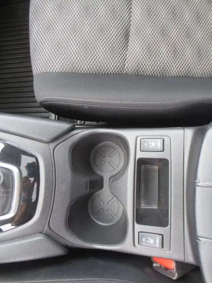 Nissan Qashqai снимка Nissan Qashqai