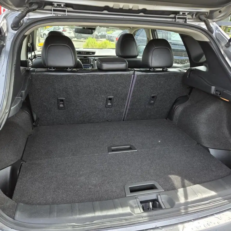 Nissan Qashqai снимка Nissan Qashqai
