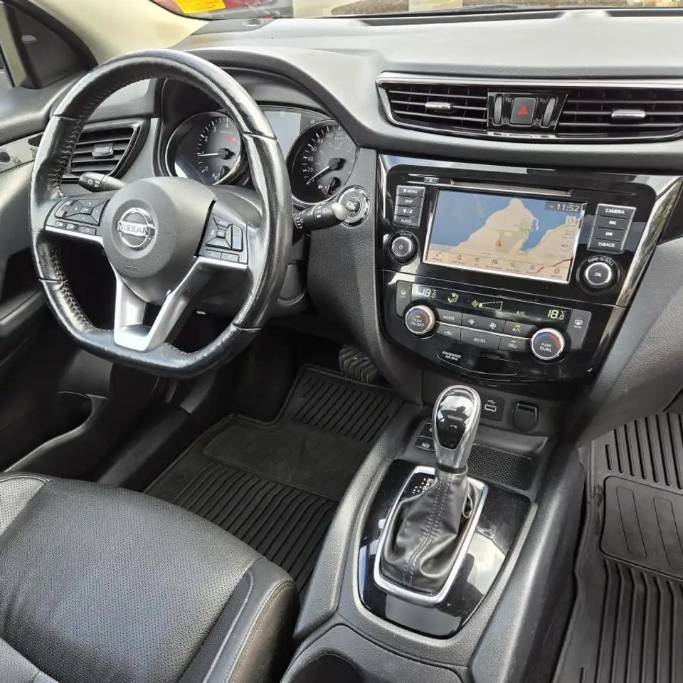 Nissan Qashqai снимка Nissan Qashqai