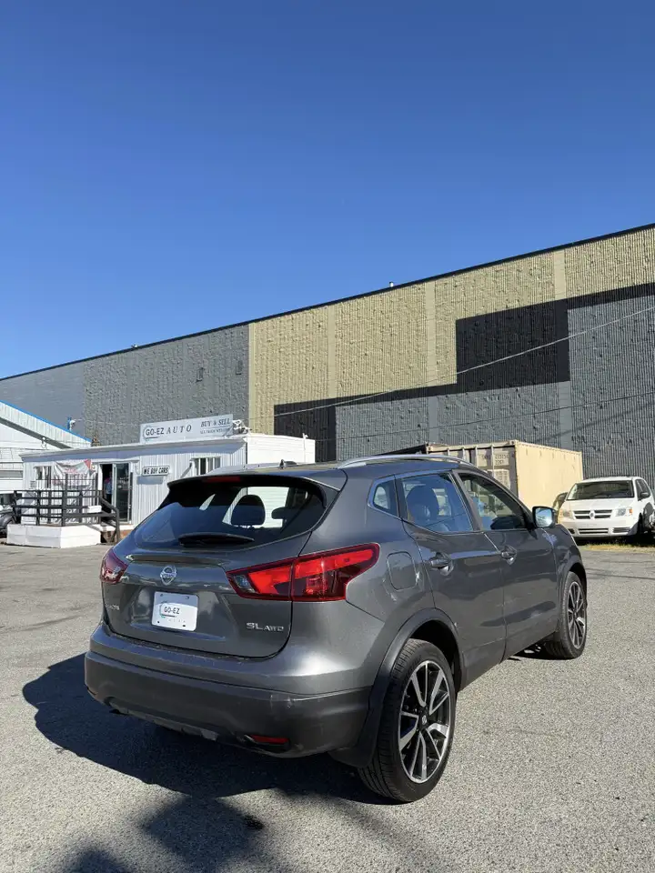 Nissan Qashqai снимка Nissan Qashqai