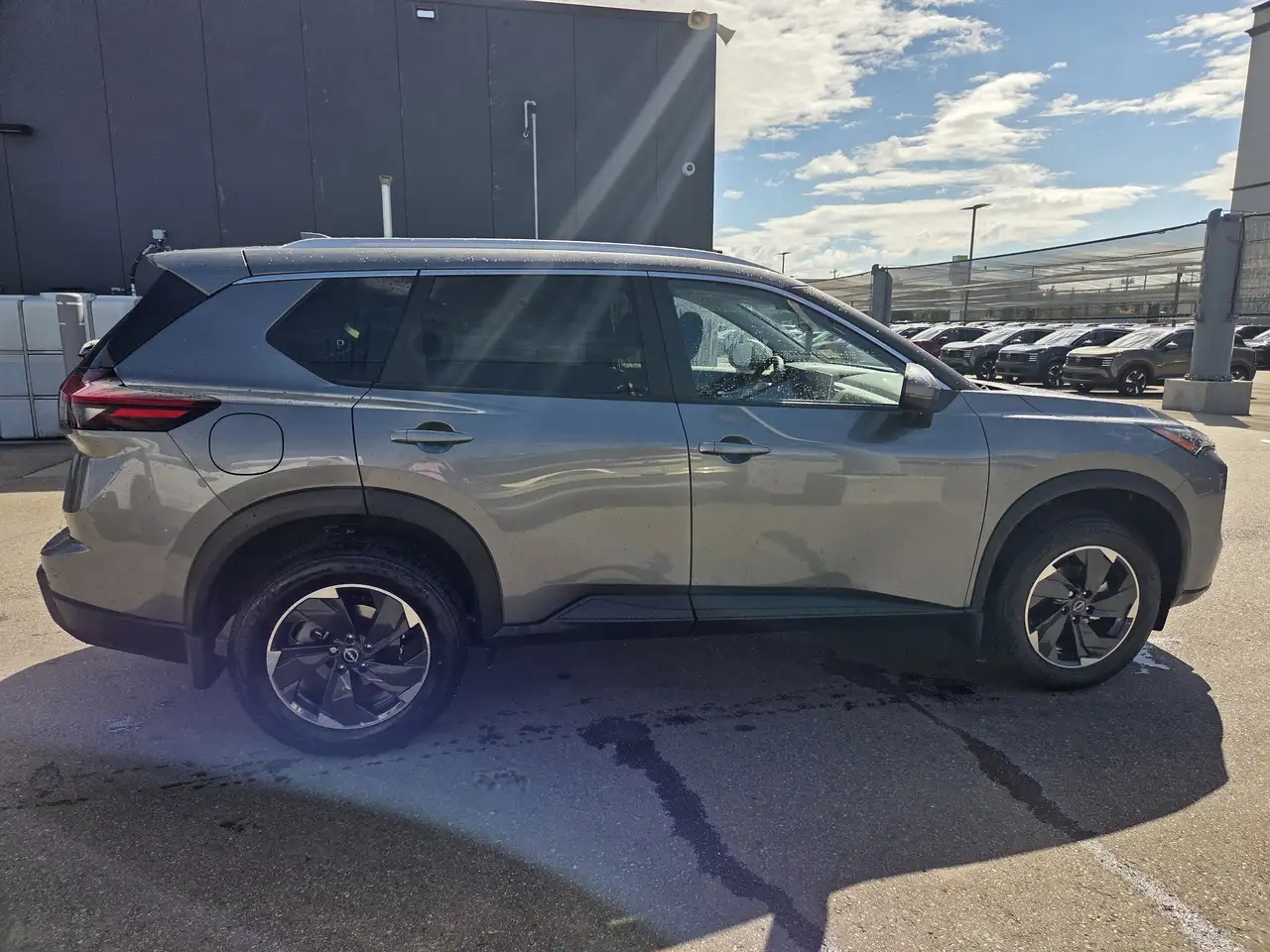 Nissan Rogue fotografie Nissan Rogue