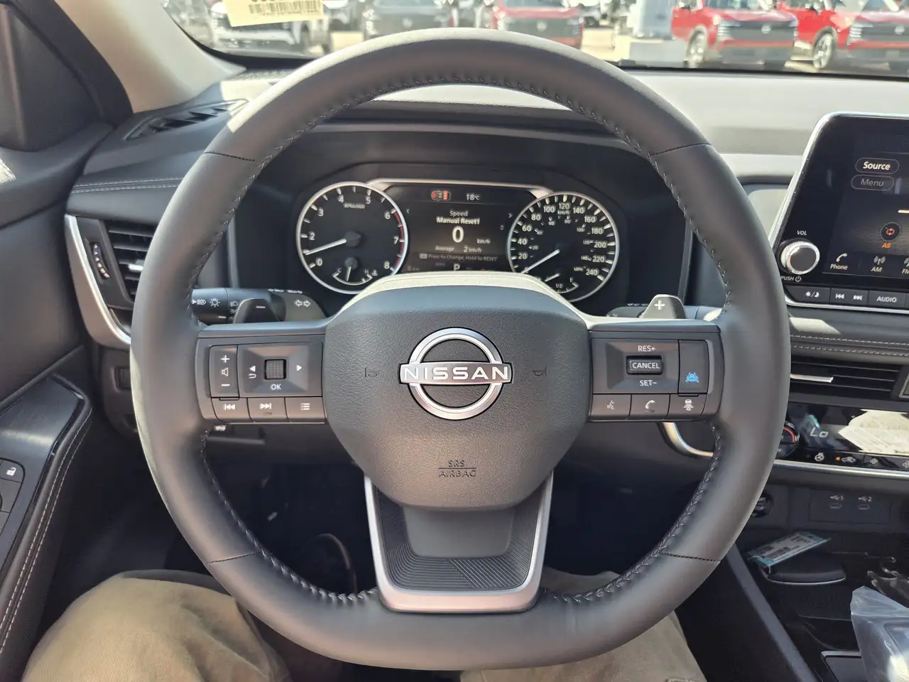 Nissan Rogue fotografie Nissan Rogue