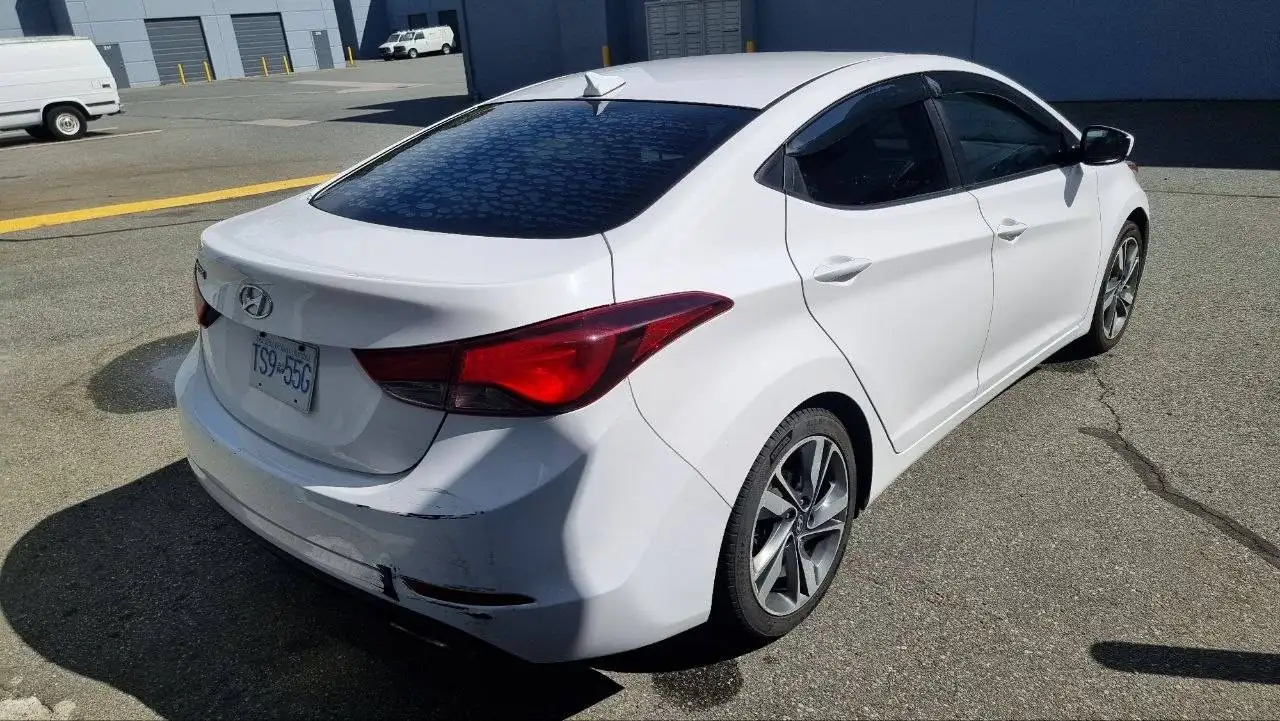 Hyundai ELANTRA снимка Hyundai ELANTRA