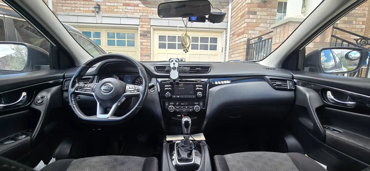 Nissan Qashqai снимка Nissan Qashqai