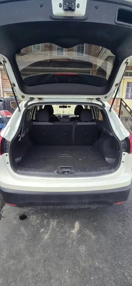 Nissan Qashqai снимка Nissan Qashqai