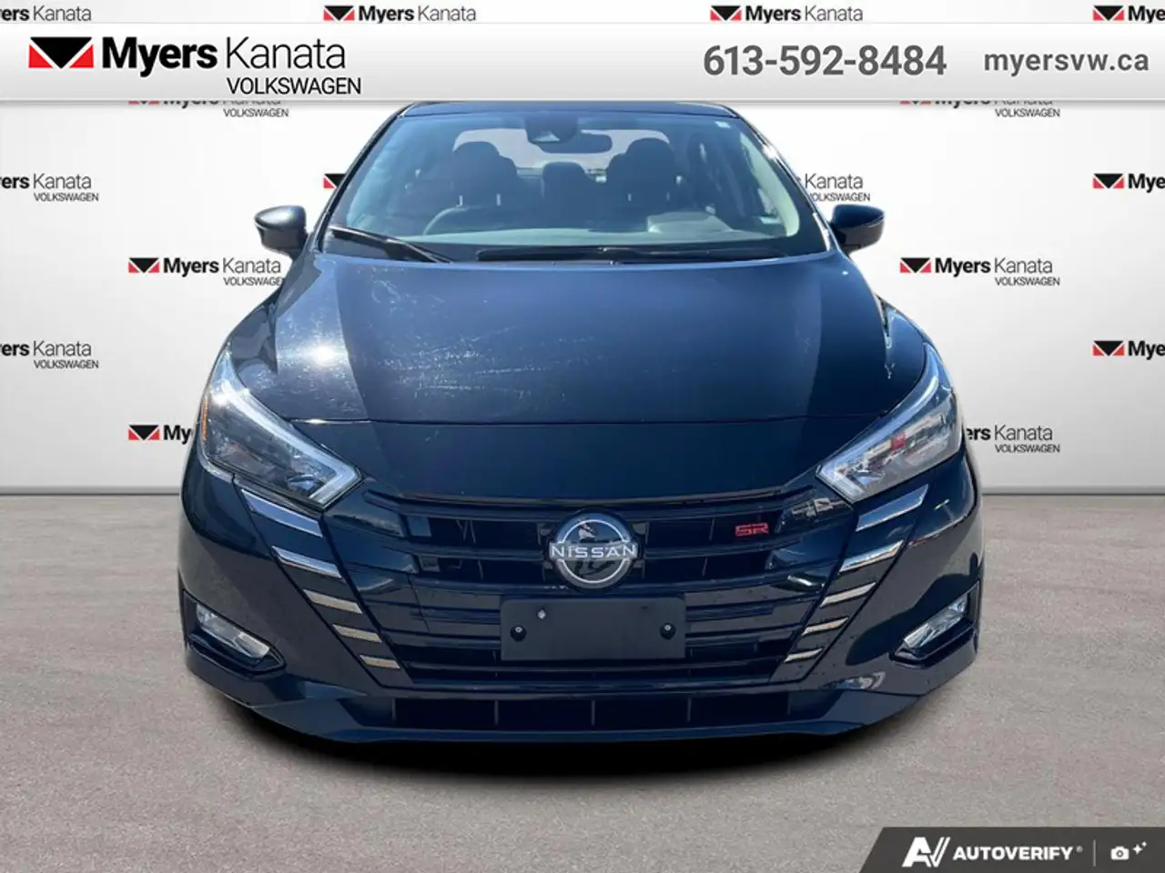 Nissan Versa снимка Nissan Versa