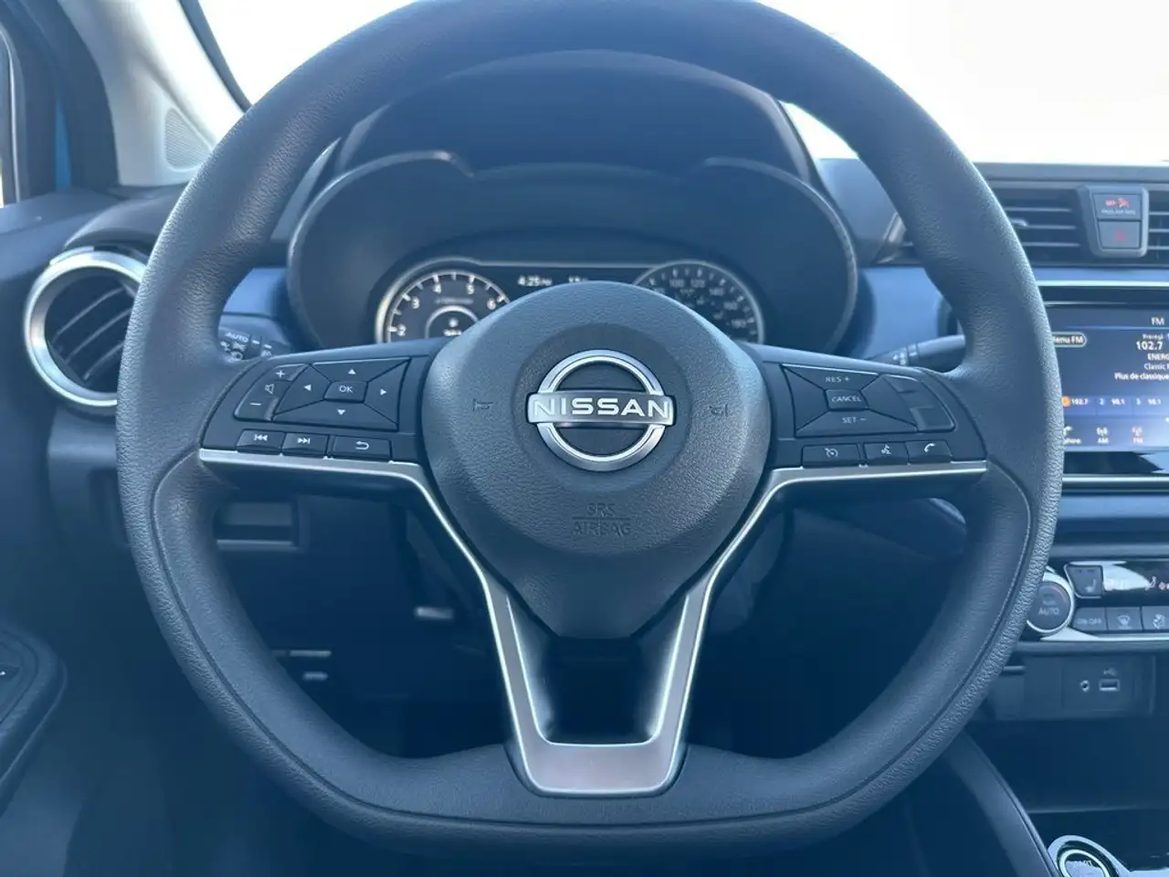 Nissan Versa fotografie Nissan Versa