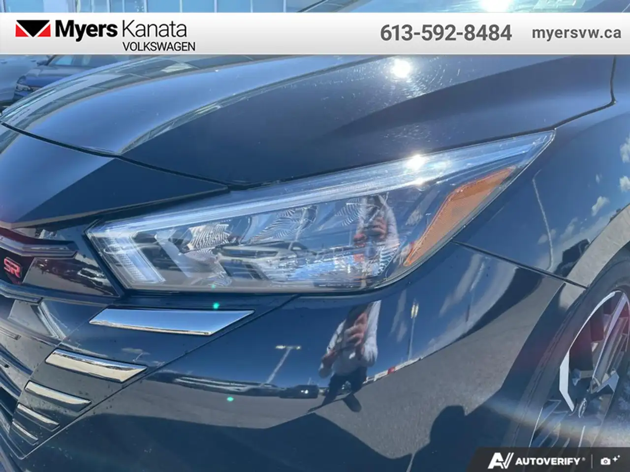 Nissan Versa снимка Nissan Versa
