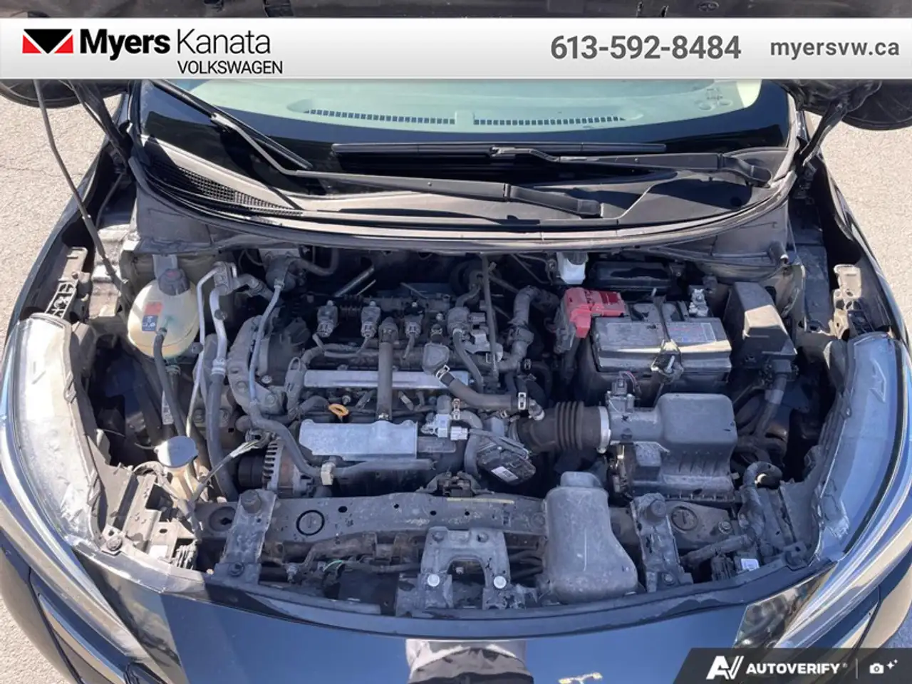 Nissan Versa снимка Nissan Versa