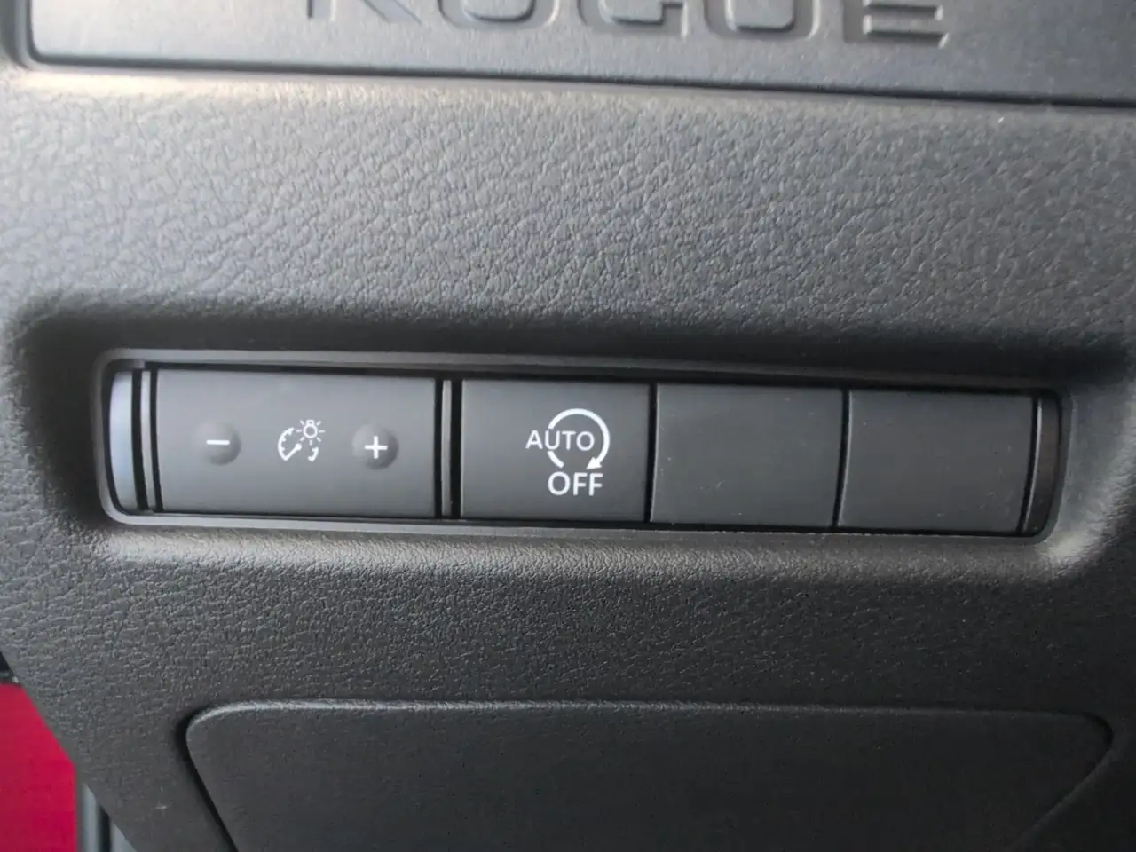 Nissan Rogue fotografie Nissan Rogue