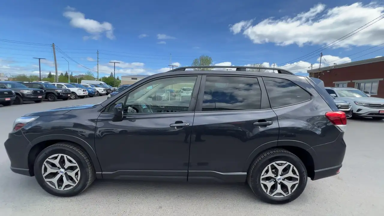 Subaru Forester photo Subaru Forester
