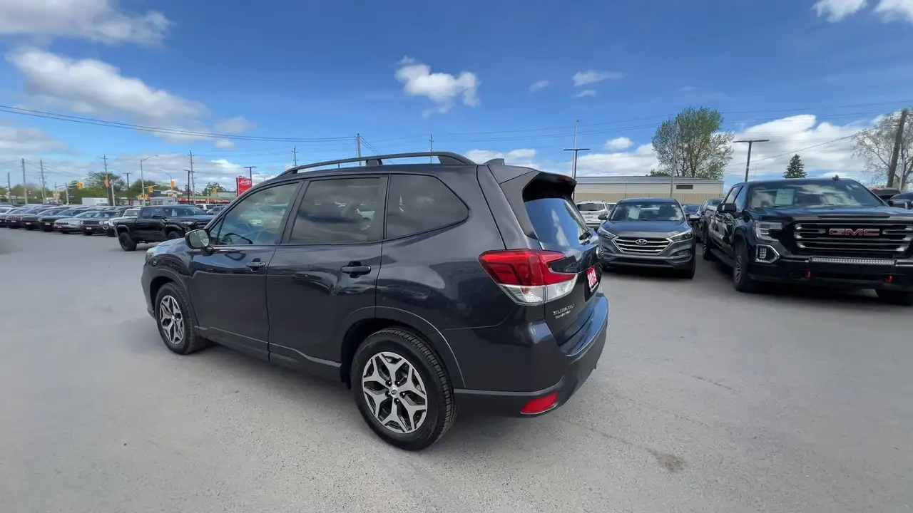 Subaru Forester photo Subaru Forester