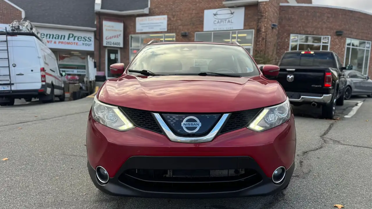 Nissan Qashqai снимка Nissan Qashqai