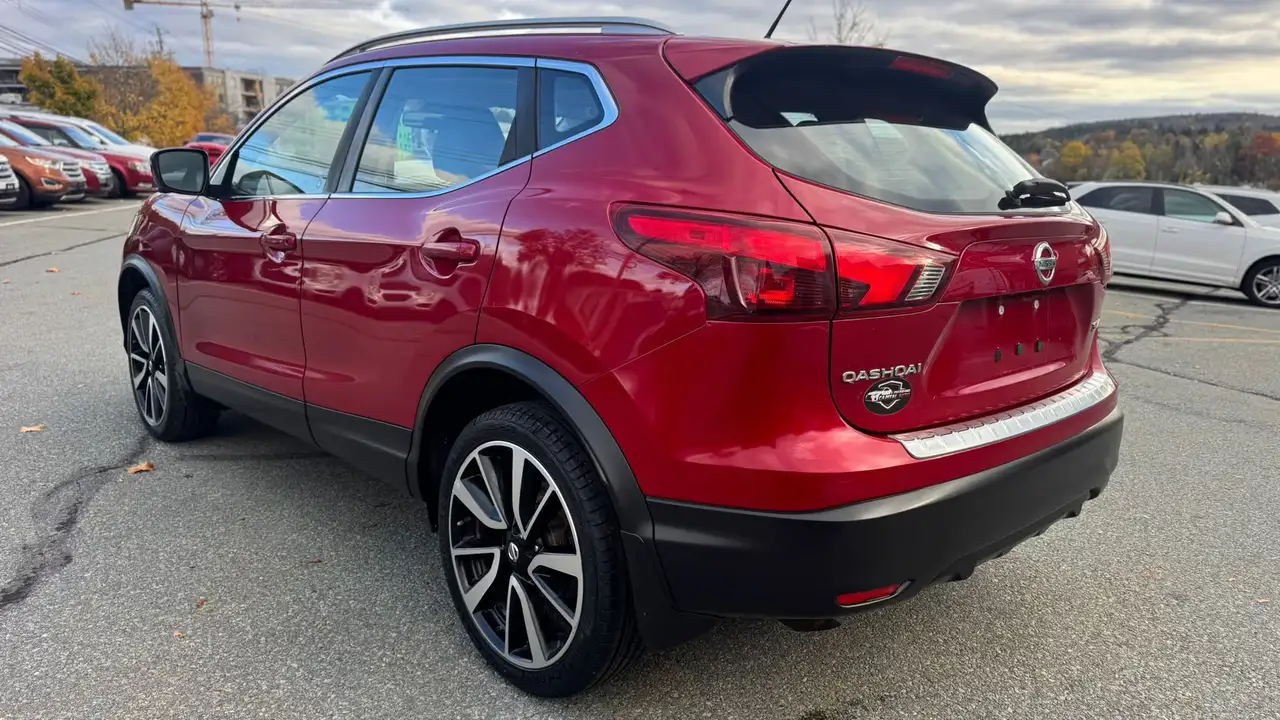Nissan Qashqai снимка Nissan Qashqai