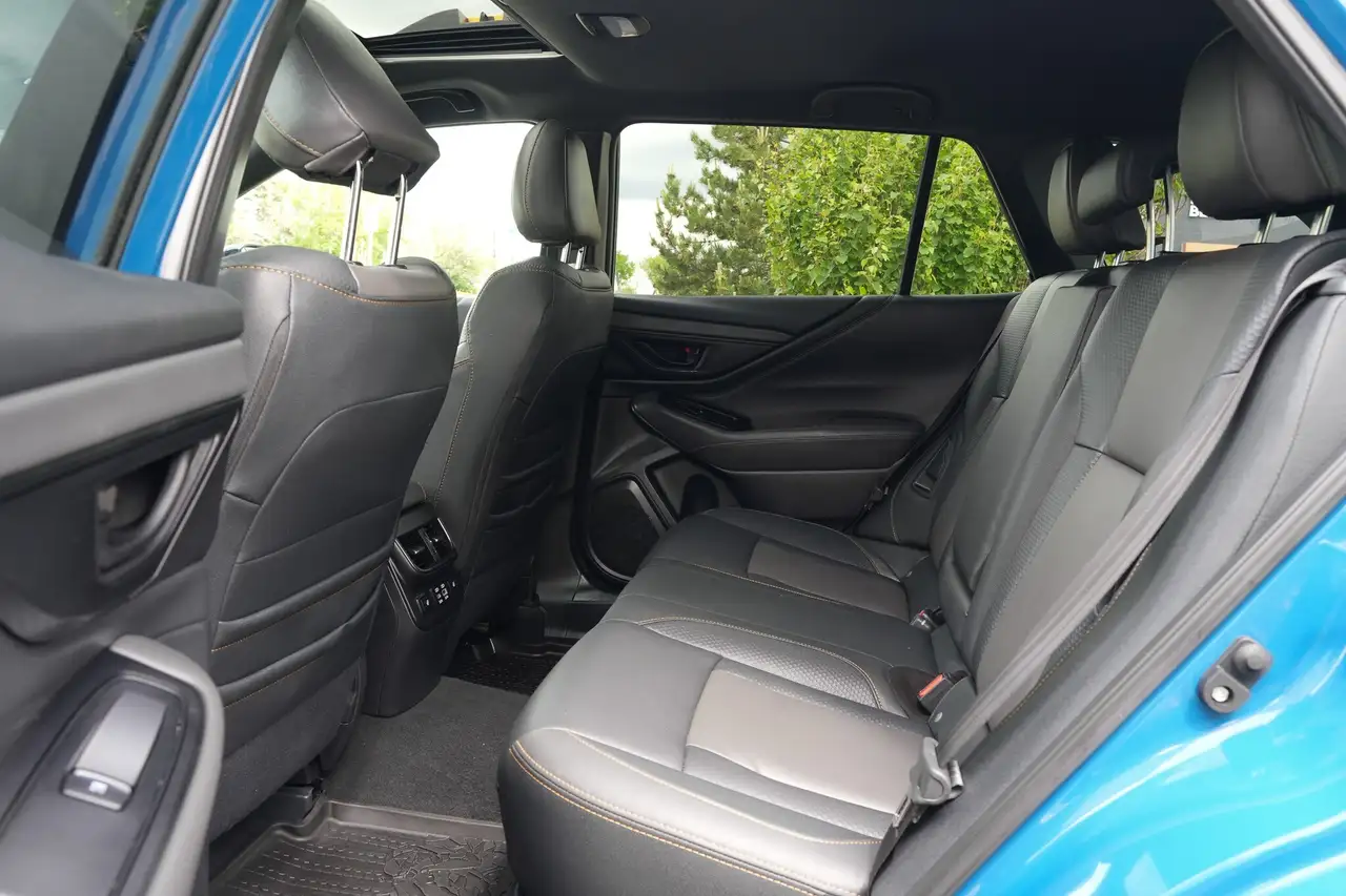 Subaru OUTBACK fotografie Subaru OUTBACK