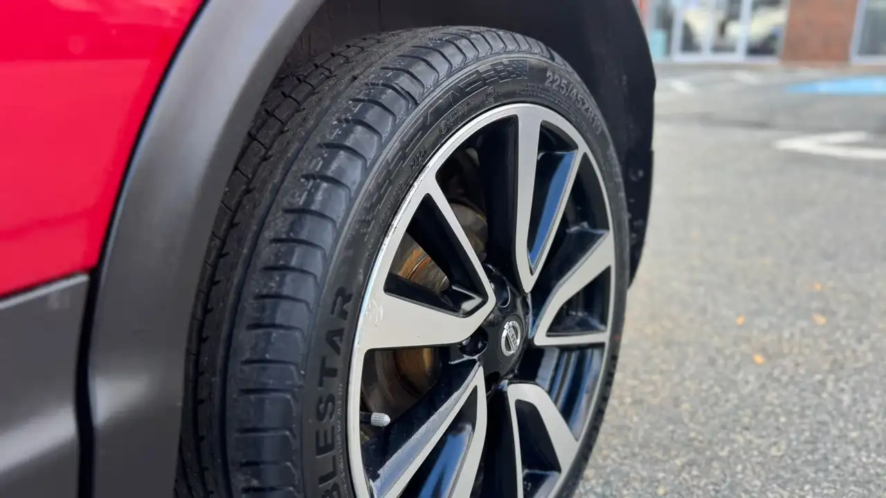 Nissan Qashqai снимка Nissan Qashqai
