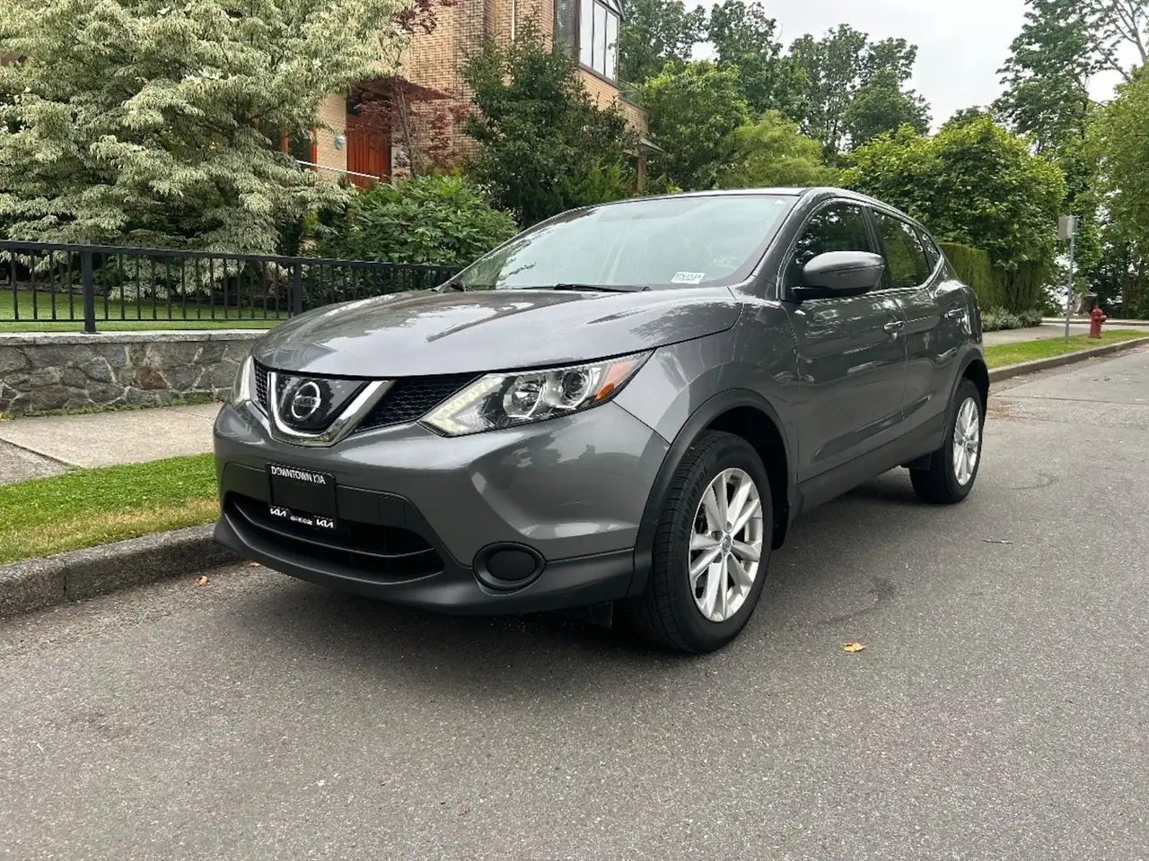 Nissan Qashqai photo Nissan Qashqai