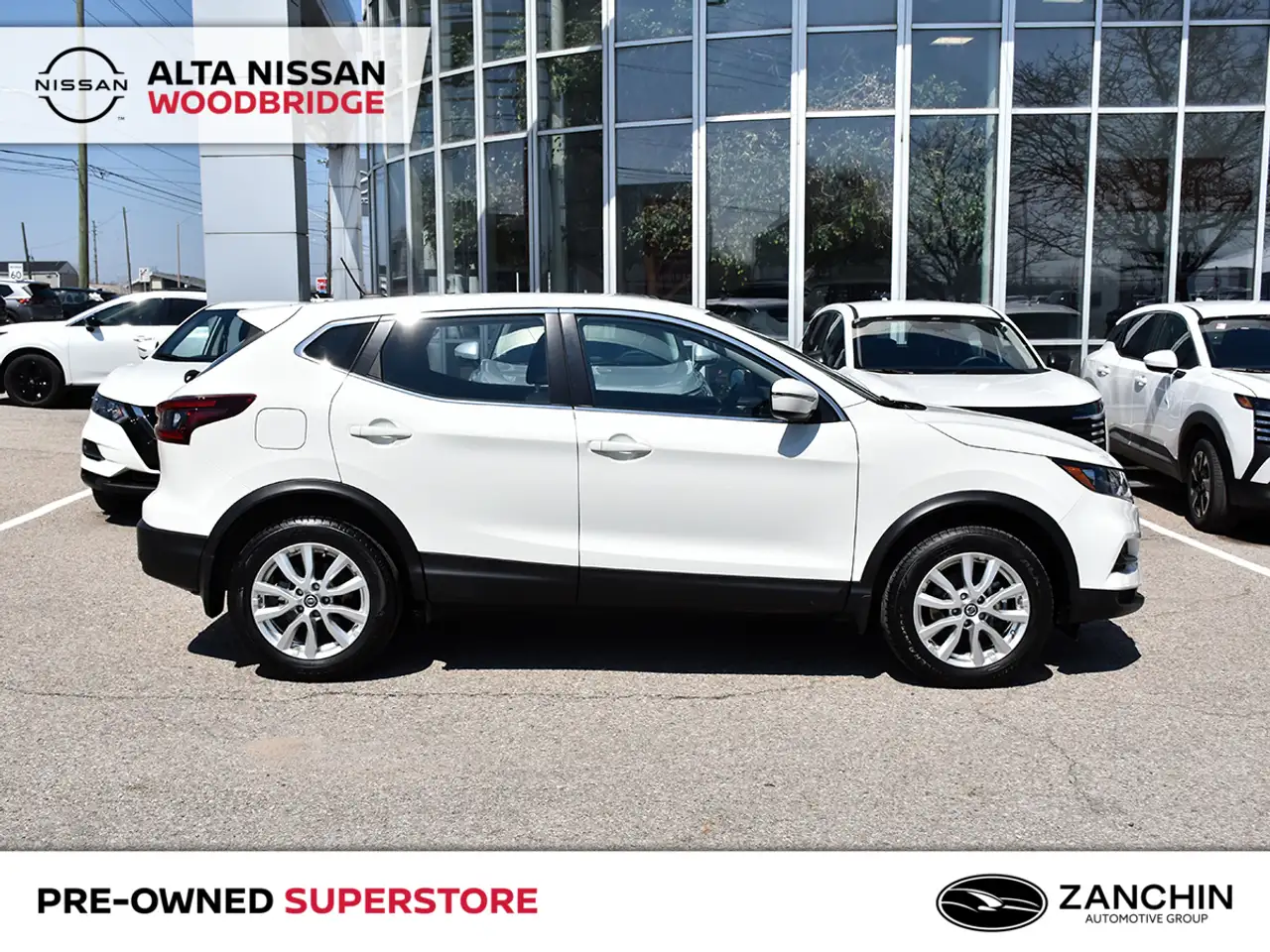 Nissan Qashqai снимка Nissan Qashqai