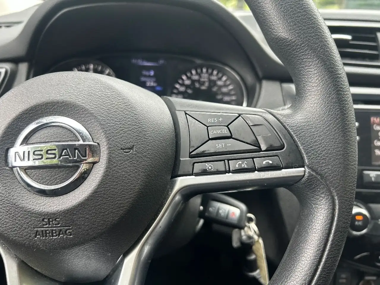 Nissan Qashqai photo Nissan Qashqai