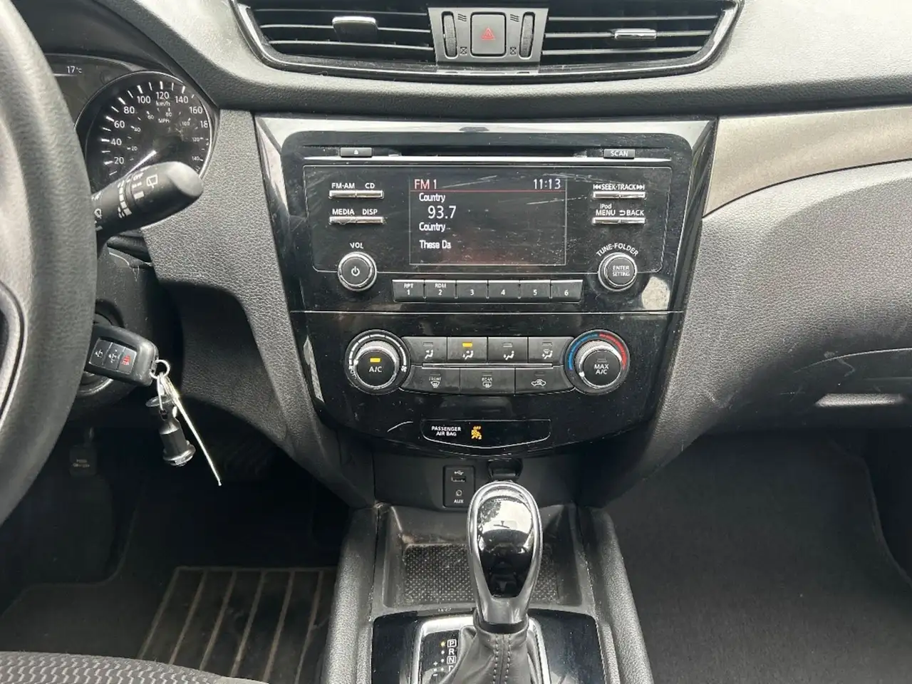 Nissan Qashqai photo Nissan Qashqai