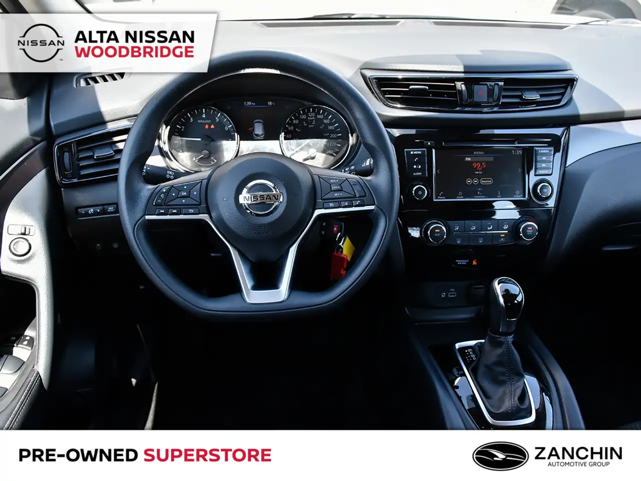 Nissan Qashqai снимка Nissan Qashqai