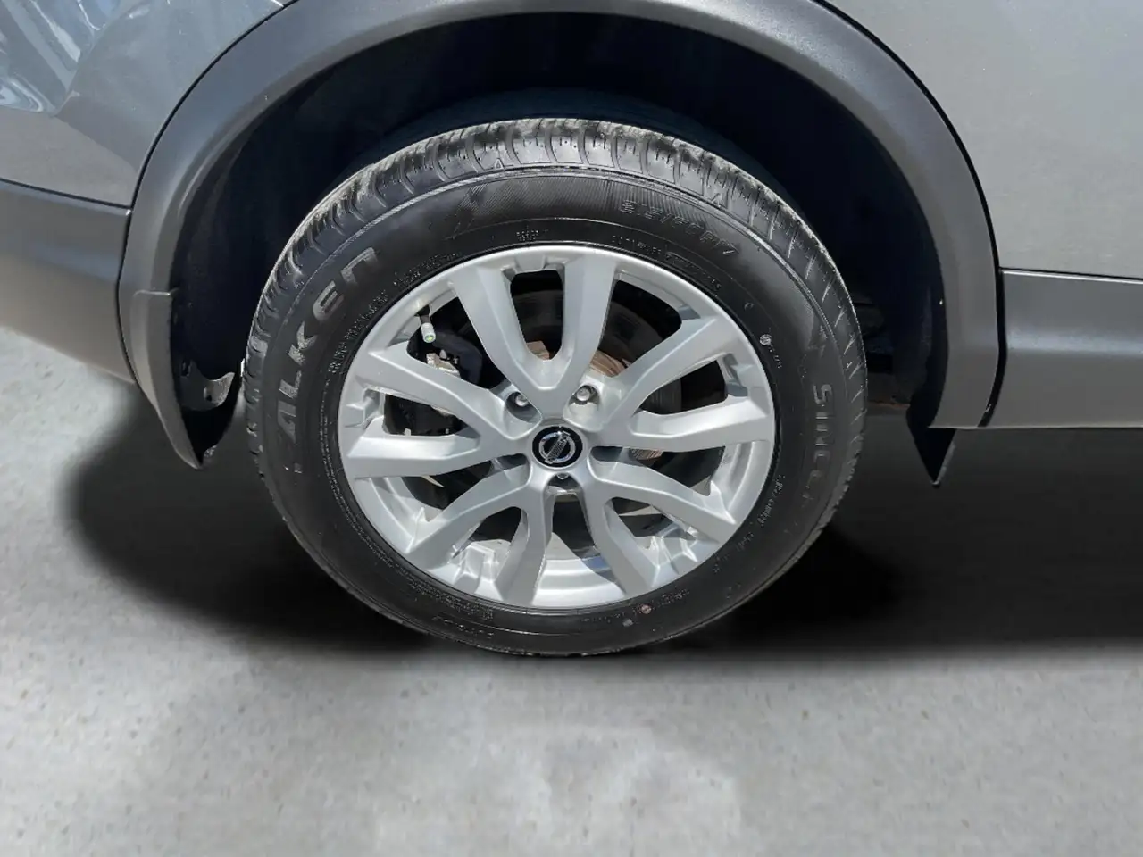 Nissan Qashqai photo Nissan Qashqai