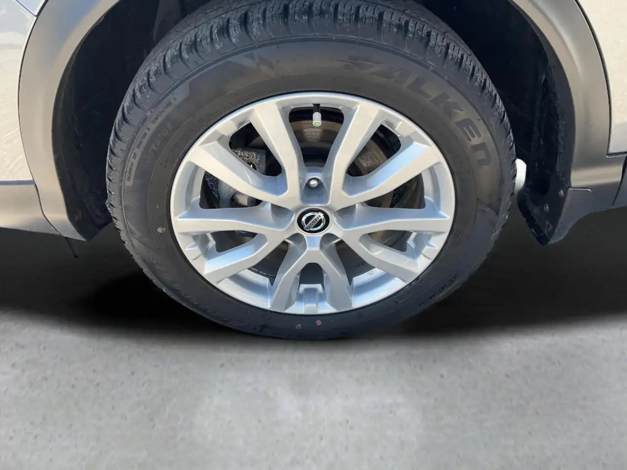 Nissan Qashqai photo Nissan Qashqai