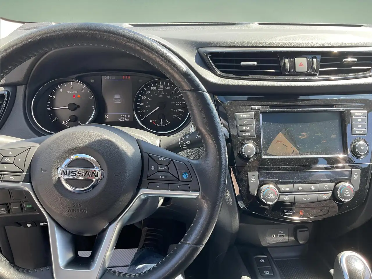 Nissan Qashqai photo Nissan Qashqai