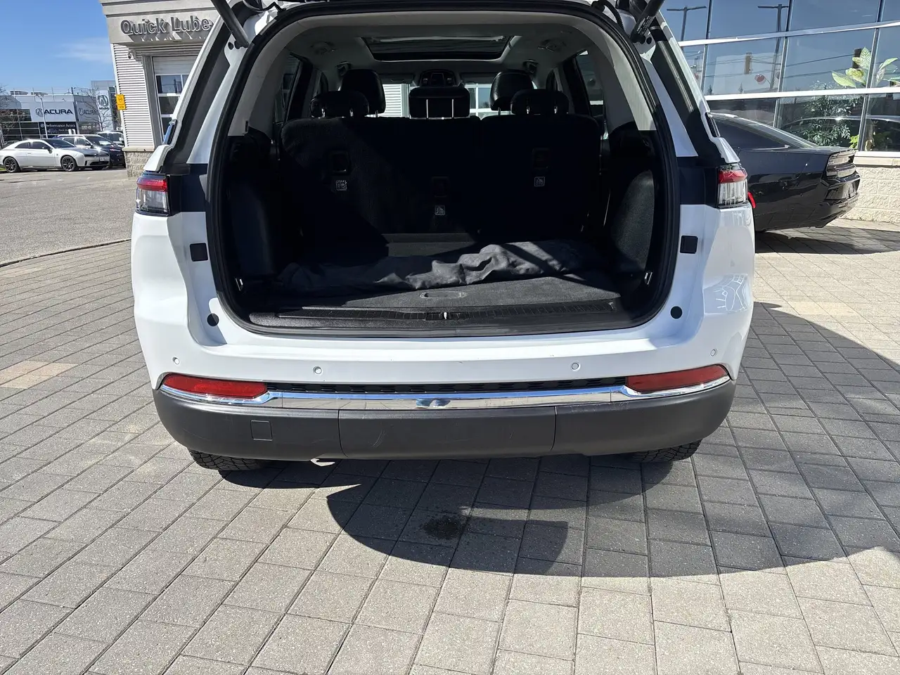 Jeep Grand Cherokee снимка Jeep Grand Cherokee
