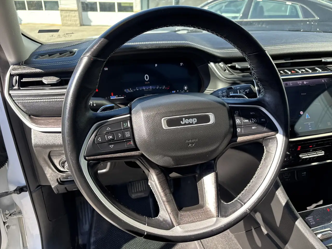 Jeep Grand Cherokee снимка Jeep Grand Cherokee