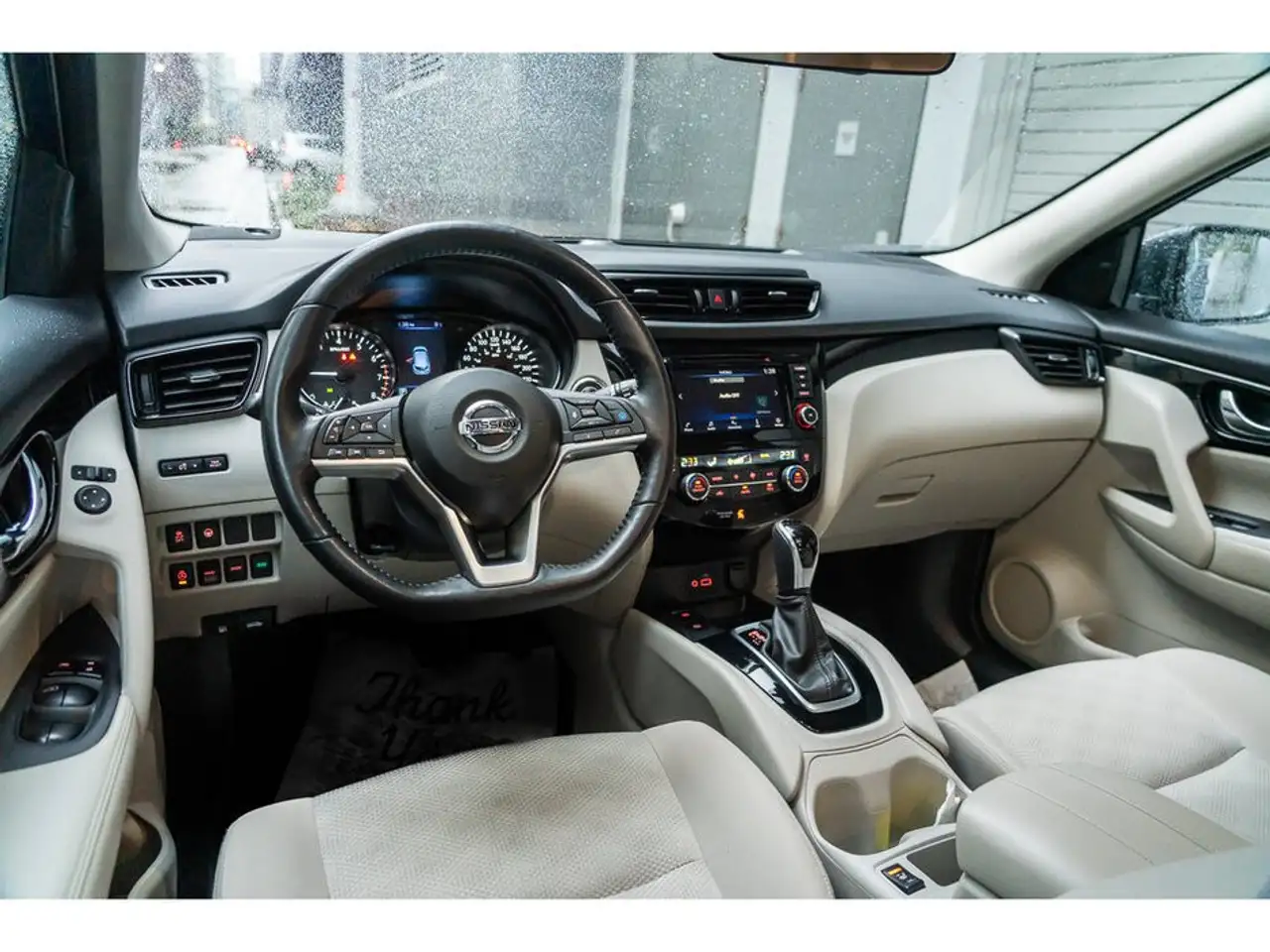 Nissan Qashqai photo Nissan Qashqai