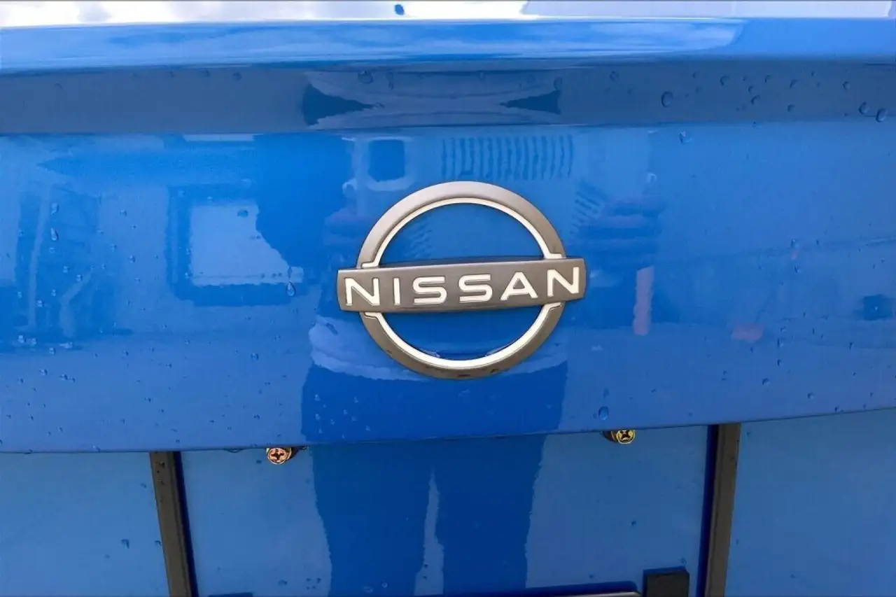 Nissan Versa снимка Nissan Versa