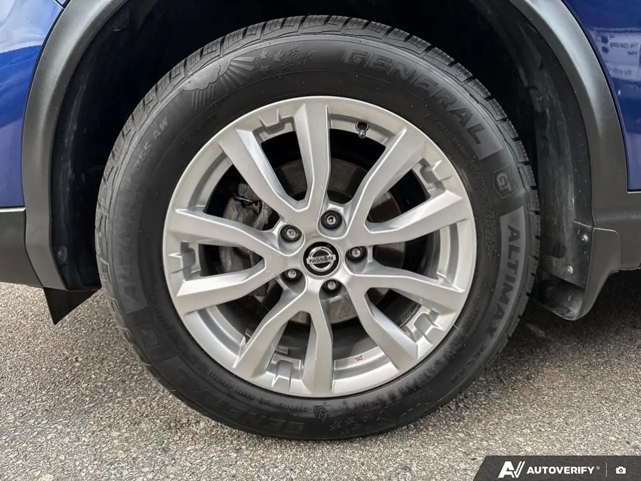 Nissan Qashqai снимка Nissan Qashqai