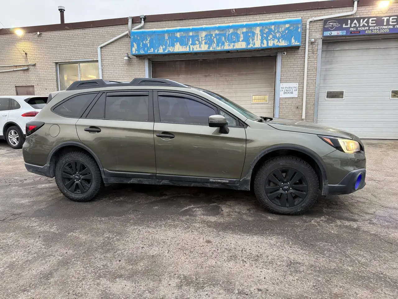 Subaru OUTBACK photo Subaru OUTBACK