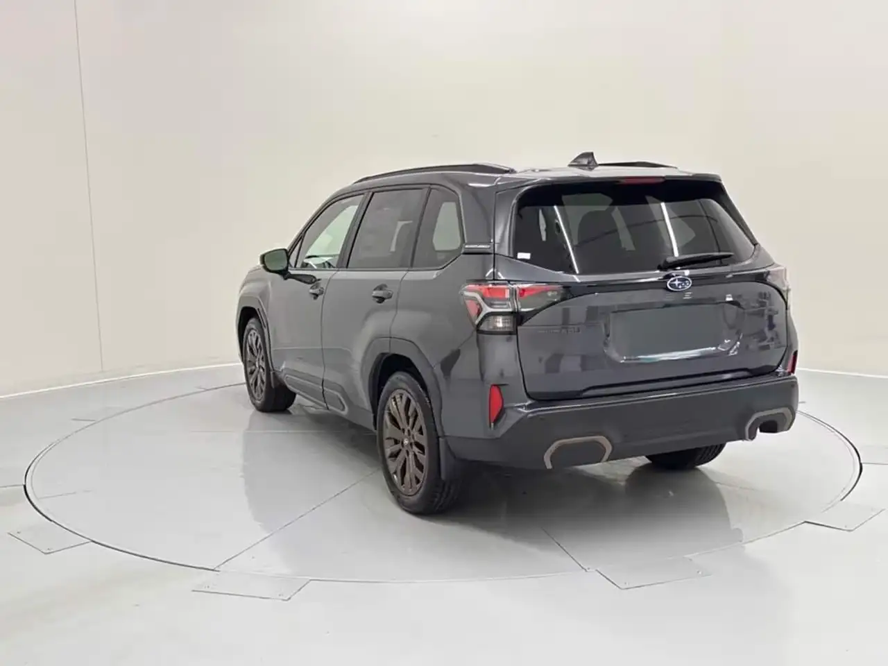 Subaru Forester снимка Subaru Forester