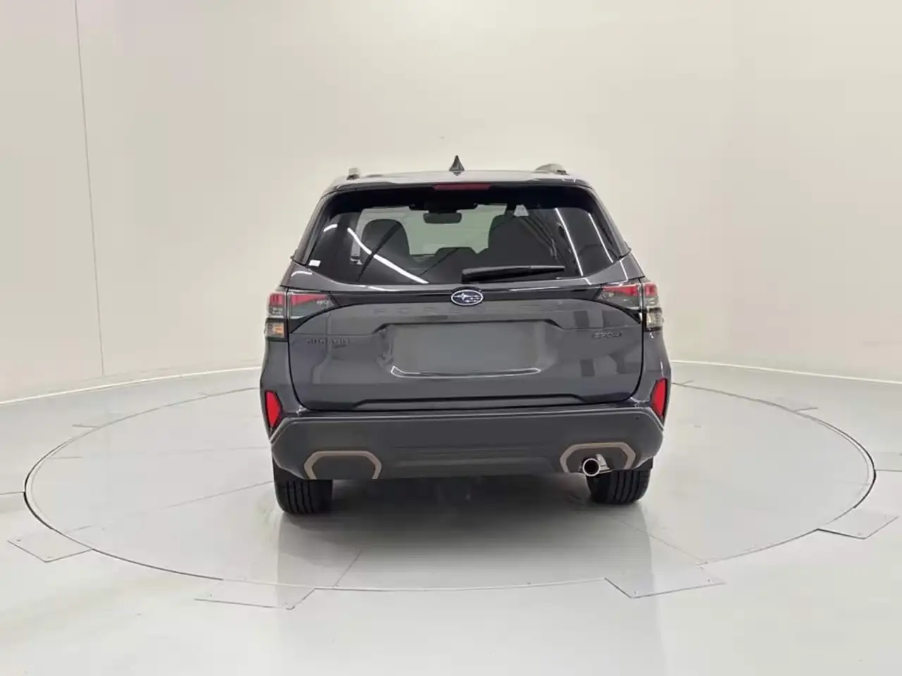 Subaru Forester снимка Subaru Forester
