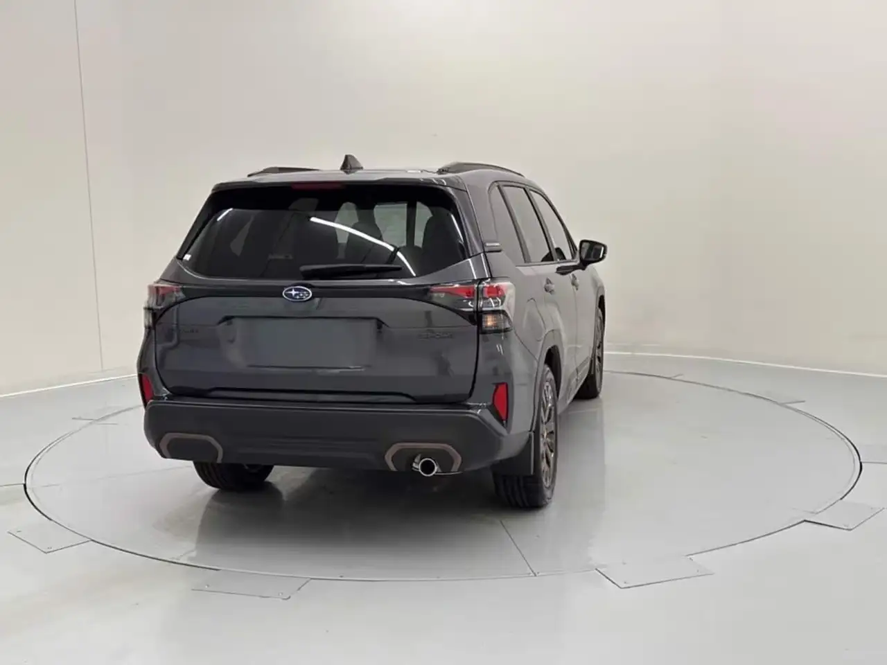 Subaru Forester снимка Subaru Forester