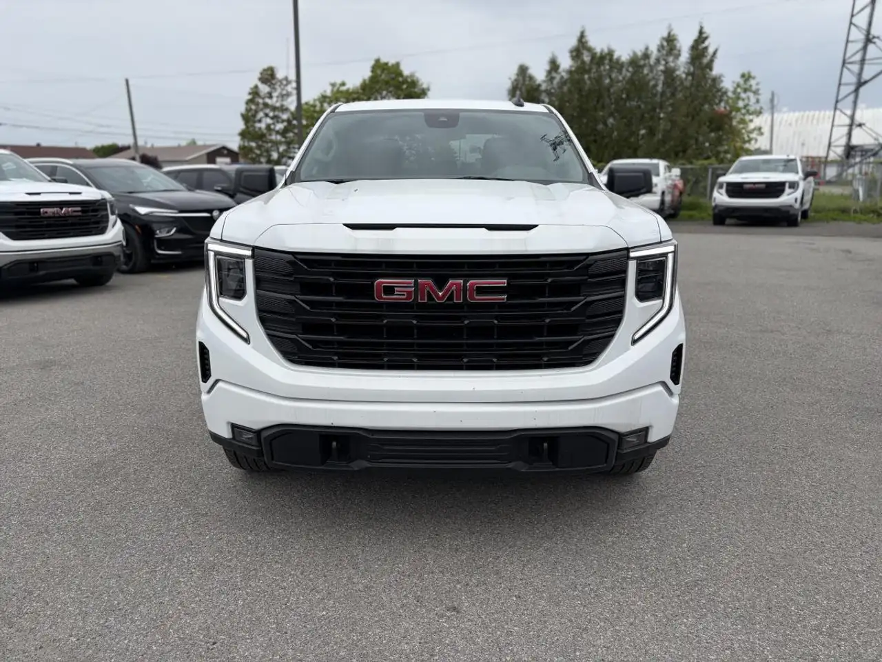 GMC Sierra 1500 снимка GMC Sierra 1500