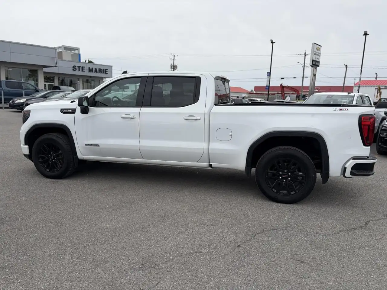 GMC Sierra 1500 снимка GMC Sierra 1500